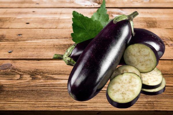 Eggplant water: benefits and how to prepare