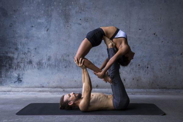 AcroYoga: yoga in coppia