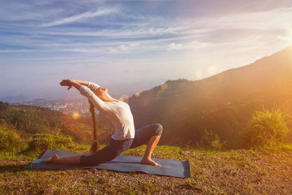 Pratiquer le yoga : positions de gratitude