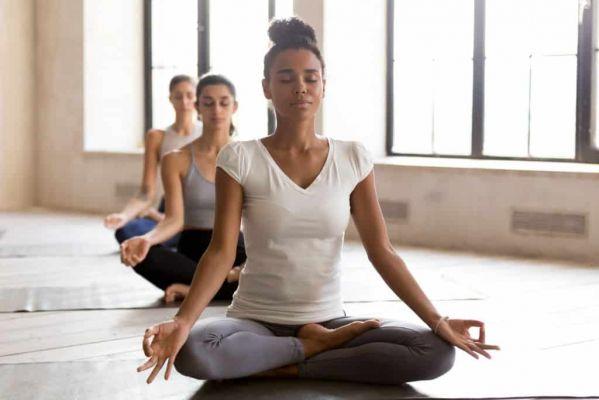 10 postures de yoga pour réduire l'anxiété