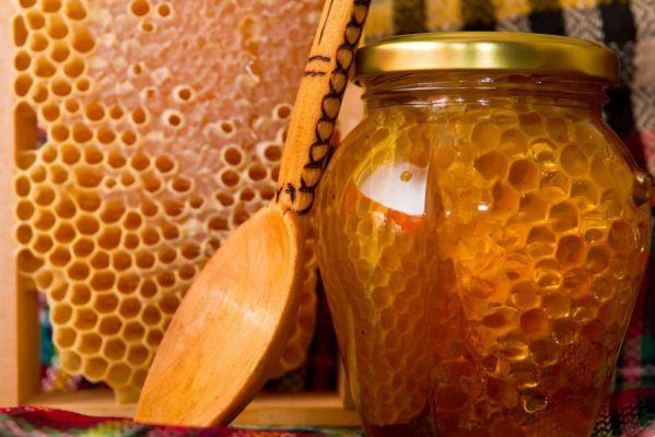 10 modi per usare il miele per guarire te stesso
