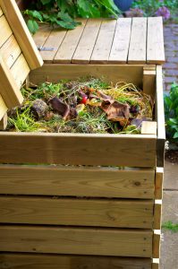Step by step of a composter