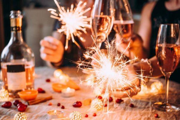 Creative New Year: Cool ideas for your party